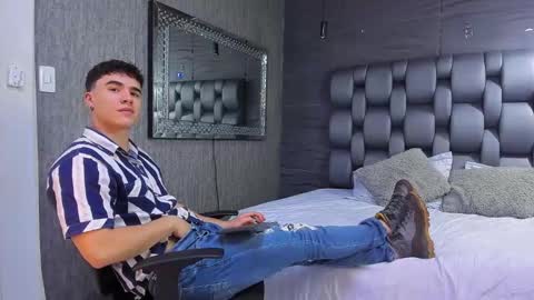 Andre Parker online show from December 18, 2024, 11:40 pm