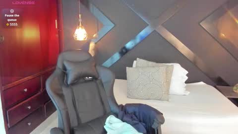 A N D R E online show from March 13, 2026, 2:07 am