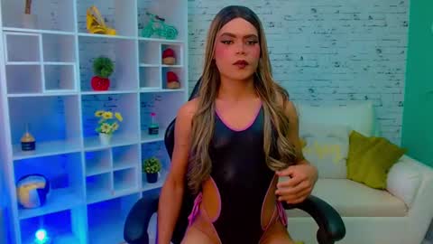 andrea__doll online show from September 18, 2025, 5:48 pm
