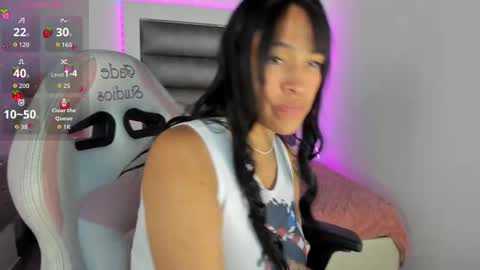 andrea_brunette_ online show from September 9, 2025, 1:43 pm