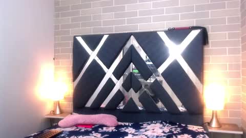 Andres Gil online show from February 2, 2025, 12:02 pm