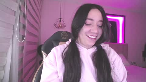 Andrea Ramos online show from December 4, 2024, 10:46 am