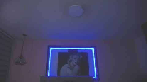 Andrea Ramos online show from November 18, 2025, 6:23 pm