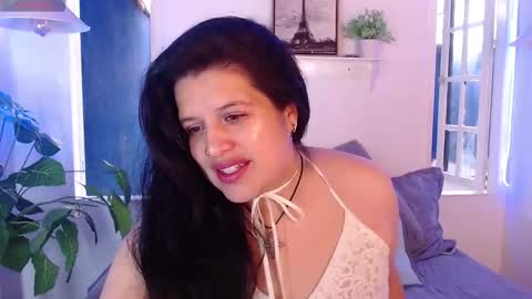 Snapshot of andrea_secret_ chatting on December 22, 2025, 12:46 pm ANDREA online show from December 22, 2025, 12:46 pm