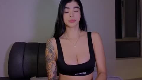 Snapshot of andrea_torres_ chatting on July 3, 2026, 3:24 am online show from July 3, 2026, 3:24 am