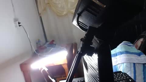 Snapshot of andreahot10 chatting on October 14, 2025, 7:09 am andreahot10 online show from October 14, 2025, 7:09 am