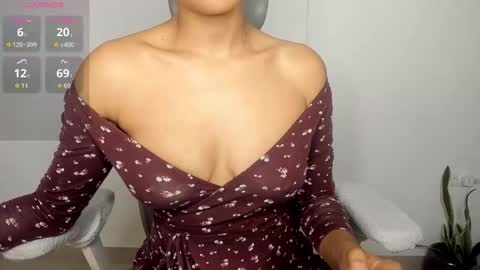 Andrea  online show from October 16, 2025, 12:39 pm