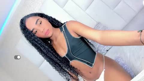 Snapshot of andreayano chatting on November 21, 2025, 5:50 am andreayano online show from November 21, 2025, 5:50 am