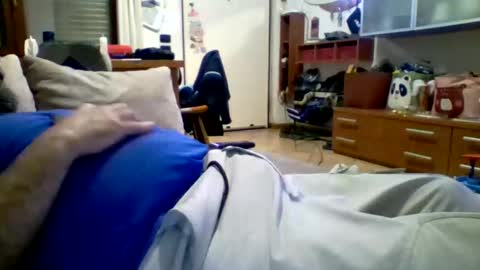 Andre online show from October 7, 2025, 12:13 pm