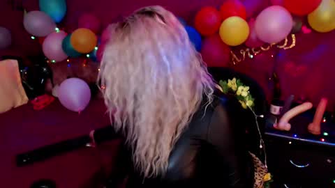 andreeajj online show from February 24, 2025, 8:47 pm