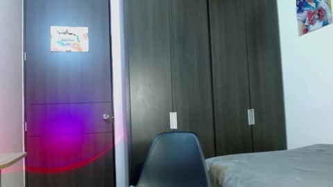 Andrew online show from October 7, 2025, 2:20 am