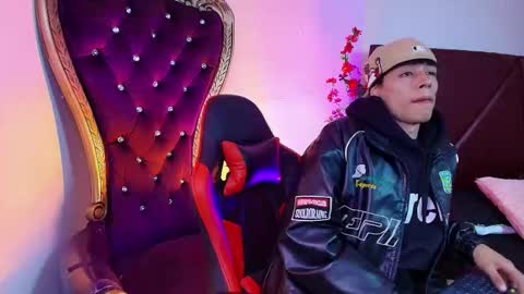 andreew_style_ online show from March 27, 2026, 8:08 pm