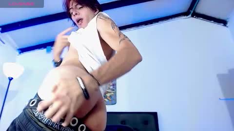 Andrey online show from December 22, 2025, 8:17 pm