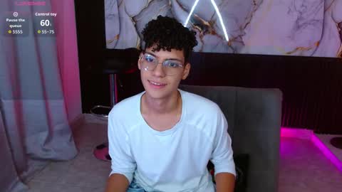 Andreh  online show from November 25, 2025, 1:05 am