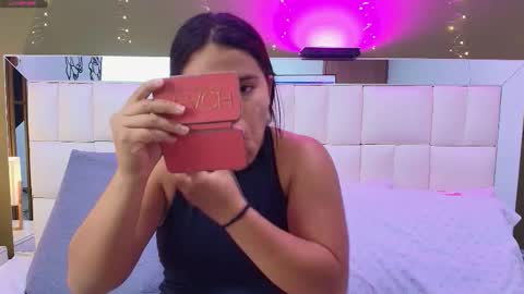 andrerouse_20 online show from September 12, 2025, 3:17 am