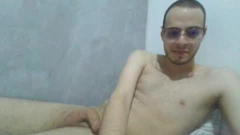 andres129494 online show from February 6, 2026, 1:32 am