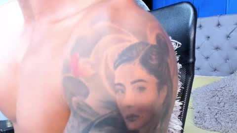 insta andres clark  online show from October 8, 2025, 6:05 pm