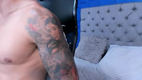 insta andres clark  online show from November 11, 2025, 5:57 pm