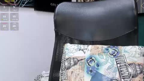 Snapshot of andres_clark chatting on July 2, 2026, 5:52 pm insta andres clark online show from July 2, 2026, 5:52 pm