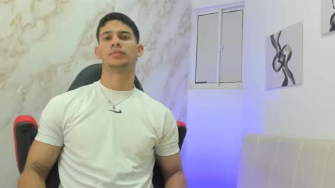 andres_stud online show from September 21, 2025, 4:47 am