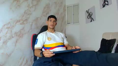 andres_stud online show from January 13, 2026, 4:29 am