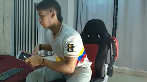 ANDRES  online show from September 29, 2025, 4:28 am