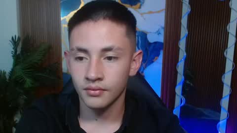 andres_tay online show from May 10, 2026, 2:39 am