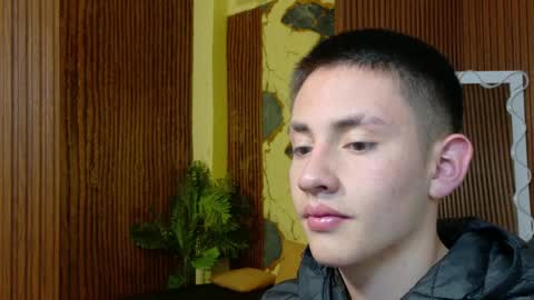 andres_tay online show from May 17, 2026, 2:53 am