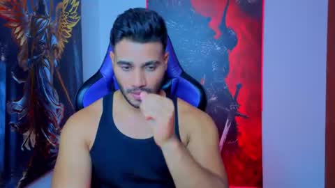 Snapshot of andresfiit chatting on July 13, 2026, 3:31 am Andres online show from July 13, 2026, 3:31 am