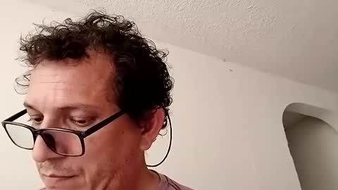 andresfloga online show from July 19, 2026, 3:49 pm
