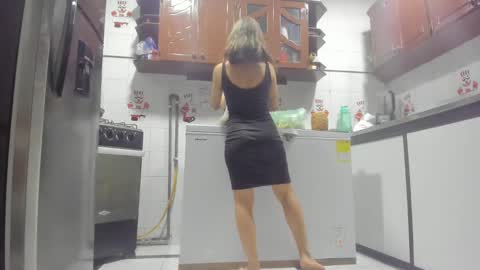 Isa  --------- online show from December 11, 2024, 1:37 am