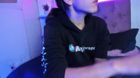 Snapshot of andreuw_wolf chatting on March 7, 2025, 10:56 am Andreuw Wolf online show from March 7, 2025, 10:56 am