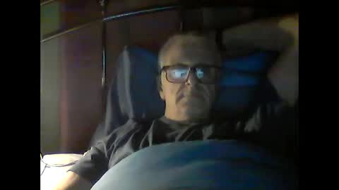 Snapshot of andrew160258 chatting on May 16, 2026, 1:13 am Andrew online show from May 16, 2026, 1:13 am