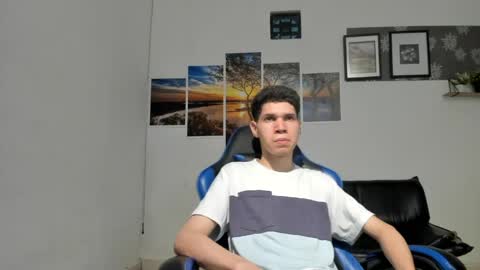 andrew_2811 online show from March 7, 2026, 7:38 am