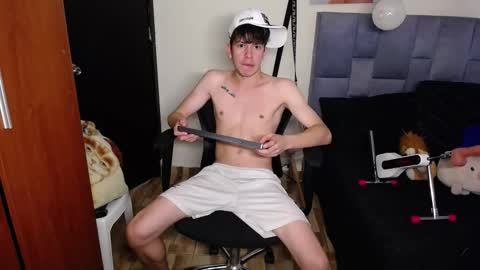 andrew_angels online show from November 24, 2025, 6:51 pm