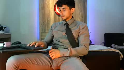 Andrew online show from October 23, 2025, 3:17 am