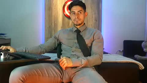 Andrew online show from November 4, 2025, 3:27 am