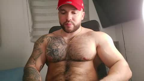 Snapshot of andrew_holden__ chatting on August 6, 2026, 1:18 am andrew_holden__ online show from August 6, 2026, 1:18 am