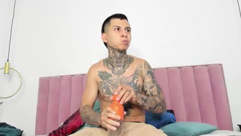 andrew_sanders69 online show from January 17, 2026, 7:28 pm