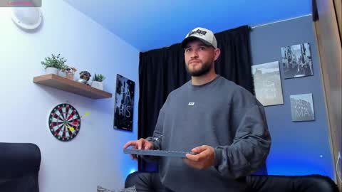 Andrew Diaz online show from January 27, 2025, 3:26 am