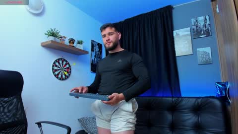 Andrew Diaz online show from February 5, 2025, 2:08 am