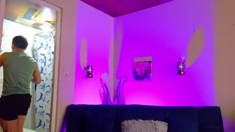 andrewfalcon_ online show from July 1, 2026, 2:07 pm