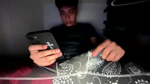 Snapshot of andrewhdez chatting on March 12, 2025, 2:41 am Andrew online show from March 12, 2025, 2:41 am