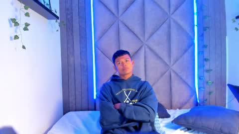 ANDREW KENNOXX online show from April 2, 2026, 1:47 am