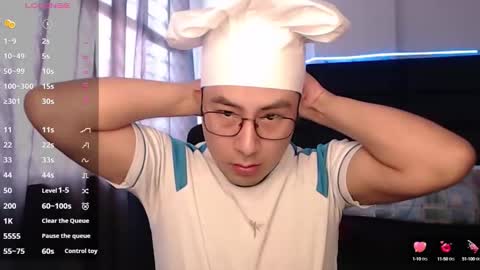 andrewmhilton_ online show from September 23, 2025, 6:55 pm