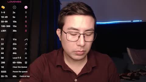 andrewmhilton_ online show from November 25, 2025, 5:40 am