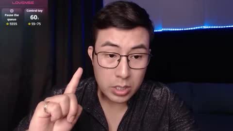 andrewmhilton_ online show from March 5, 2026, 5:14 am