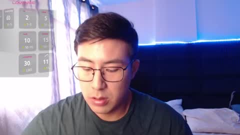 Snapshot of andrewmhilton_ chatting on July 13, 2026, 7:05 pm andrewmhilton_ online show from July 13, 2026, 7:05 pm
