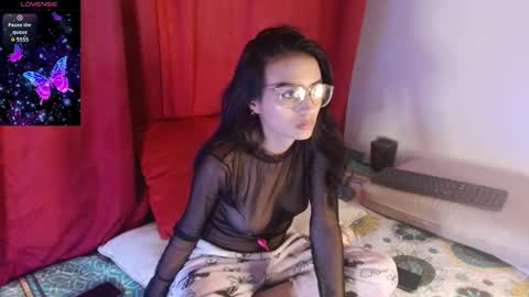 Sofia online show from October 8, 2025, 4:21 am