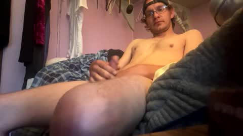 rayray32 online show from May 7, 2026, 2:33 pm